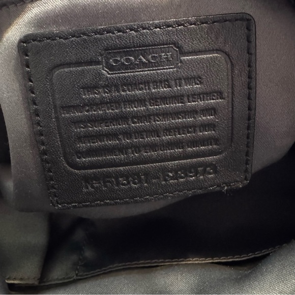 Coach Vintage Genuine Daisy Emma black buttery leather tote, branded logo charm - Picture 2 of 8